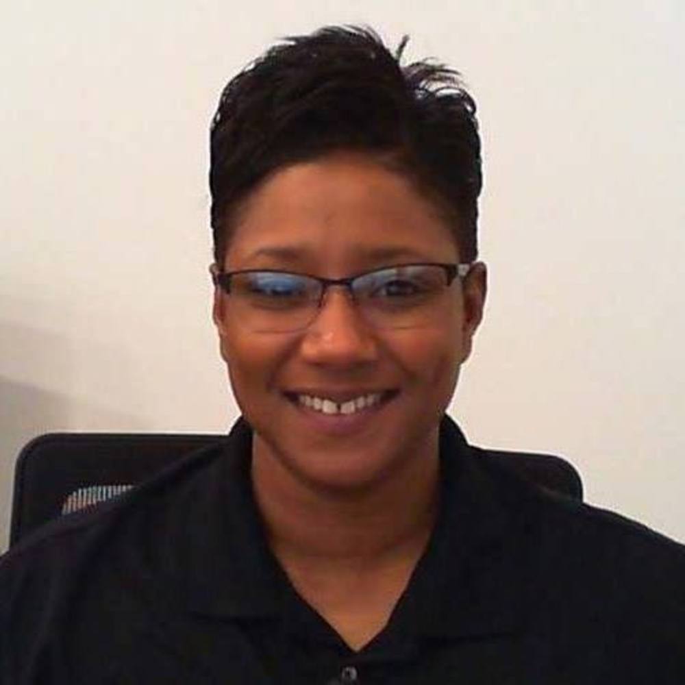 Meet your Posher, Takesia